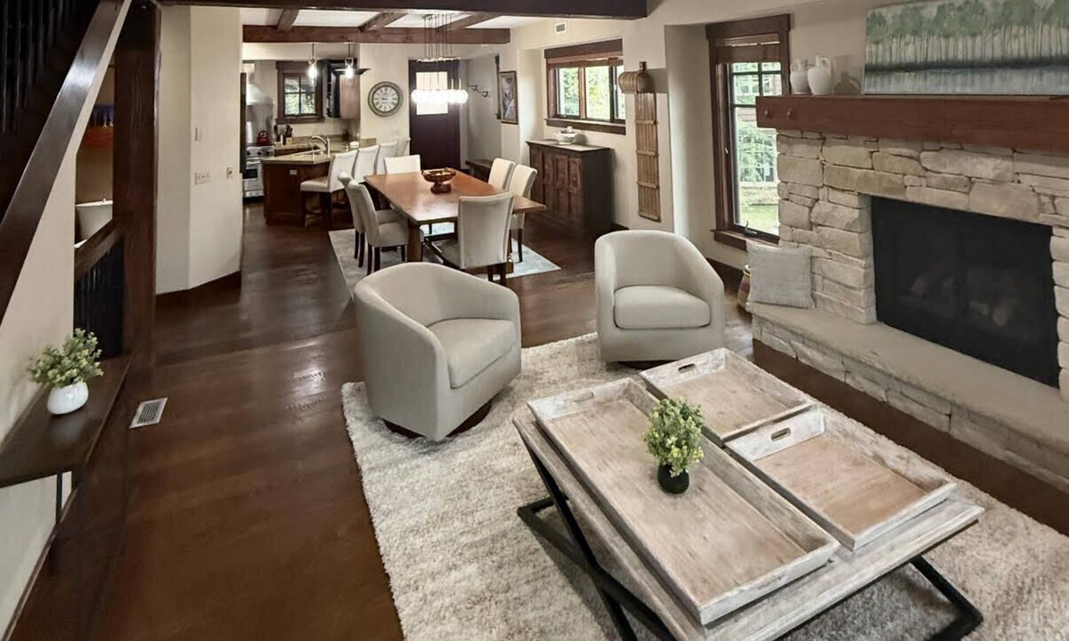 North Park City Ski Chalet | Private Hot Tub Hiking Biking Pool Gym Golf