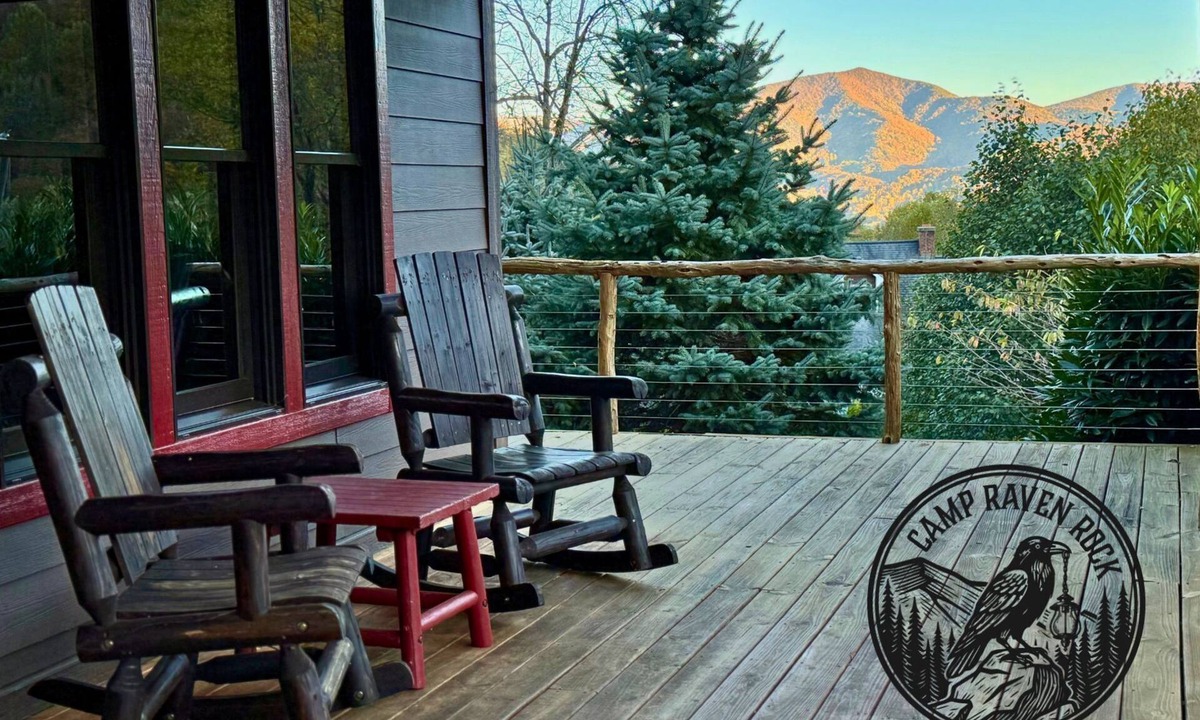 Waynesville Cabin | Private + Serene + Mountain Views + Easy Winter Access + Hot Tub + Fire Pit