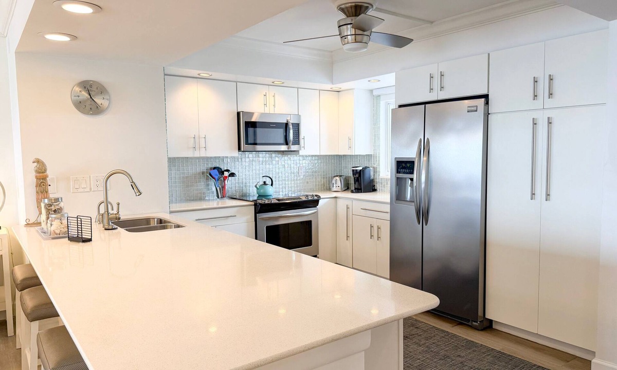 Punta Rassa Condo | Punta Rassa 3-202: Waterfront condo with resort amenities and all the comforts of home.