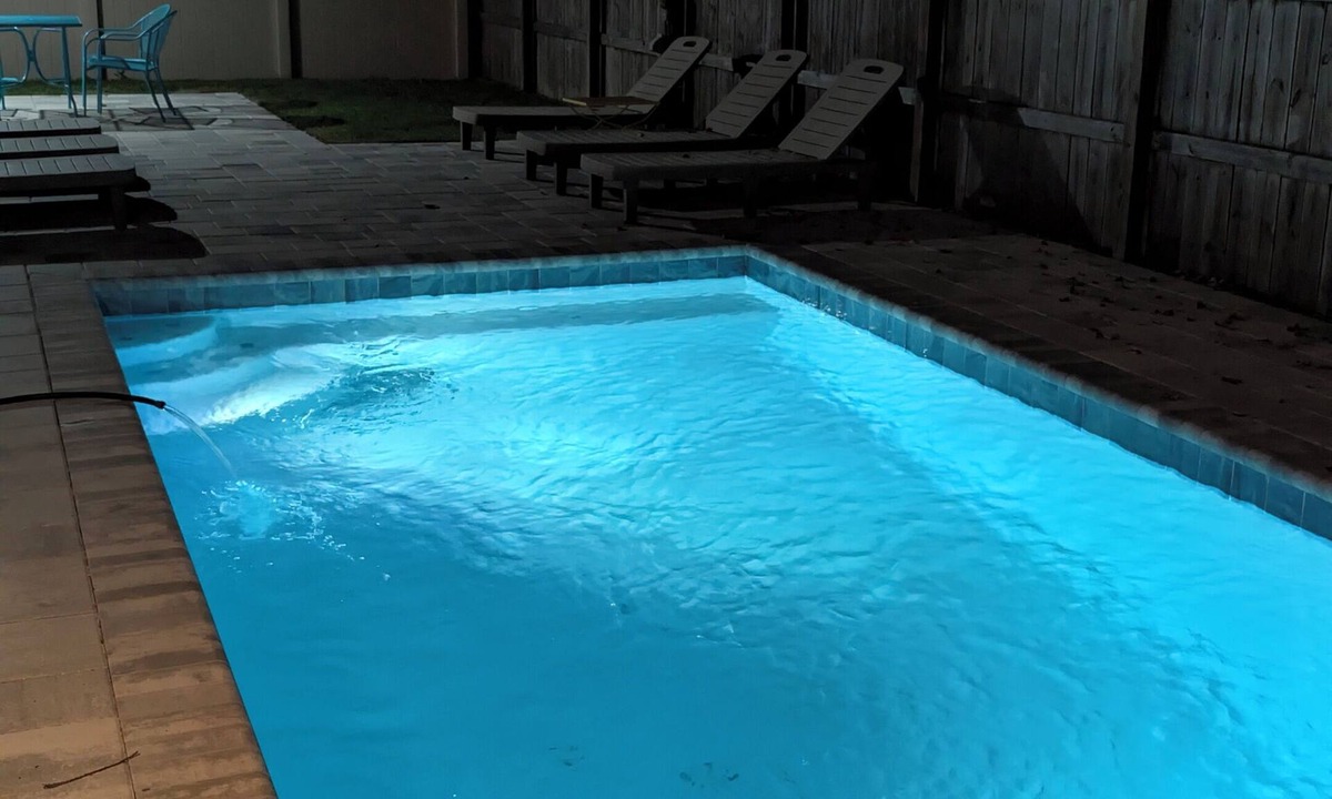 Kiska Beach House | Pvt Pool 3 Blocks to Beach 4BR Home Great for 8 6 str Golf Carts Avail