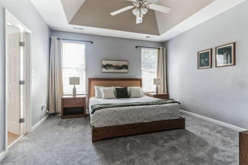 Harvest House | Quaint homey cottage style home in Harvest