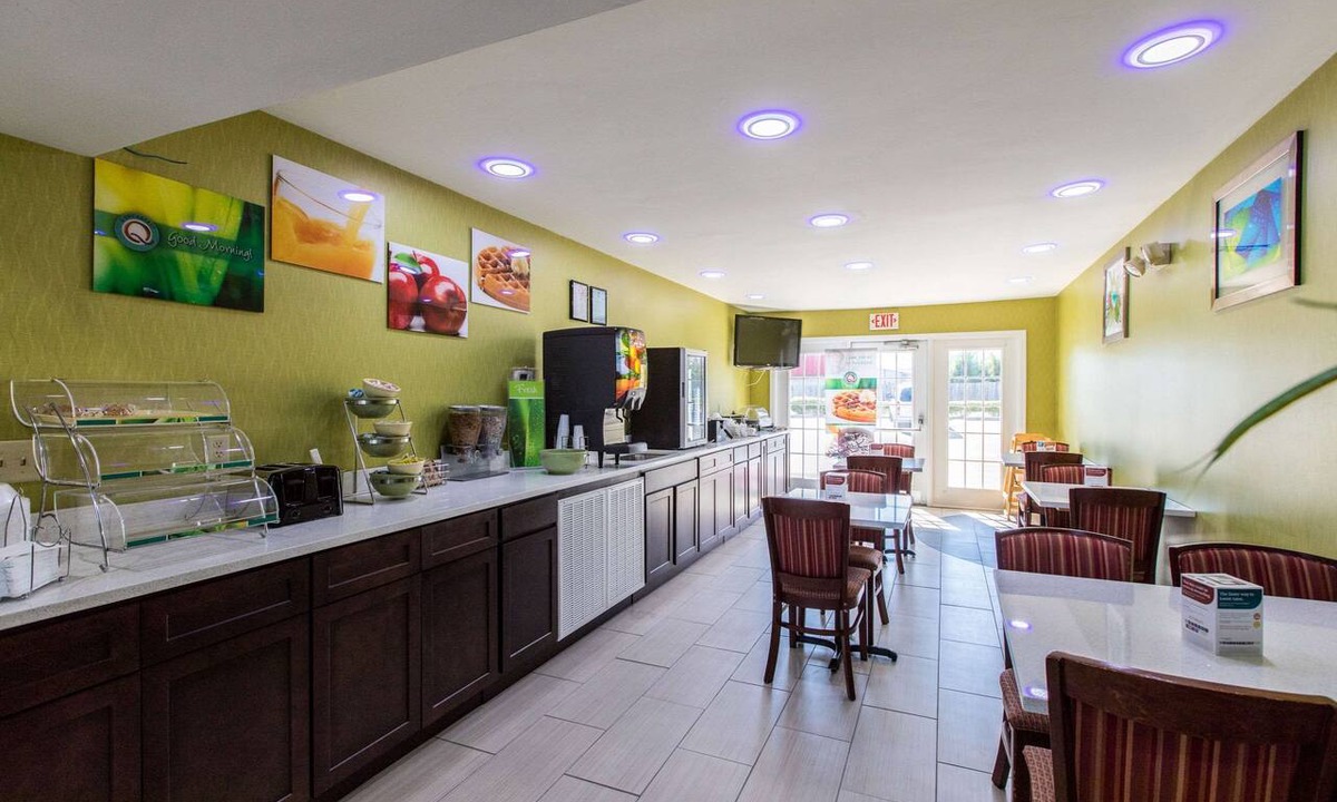 Albertville Hotel | Quality Inn Albertville US 431