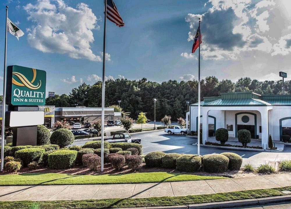 Stockbridge Hotel | Quality Inn & Suites Stockbridge Atlanta South I-75