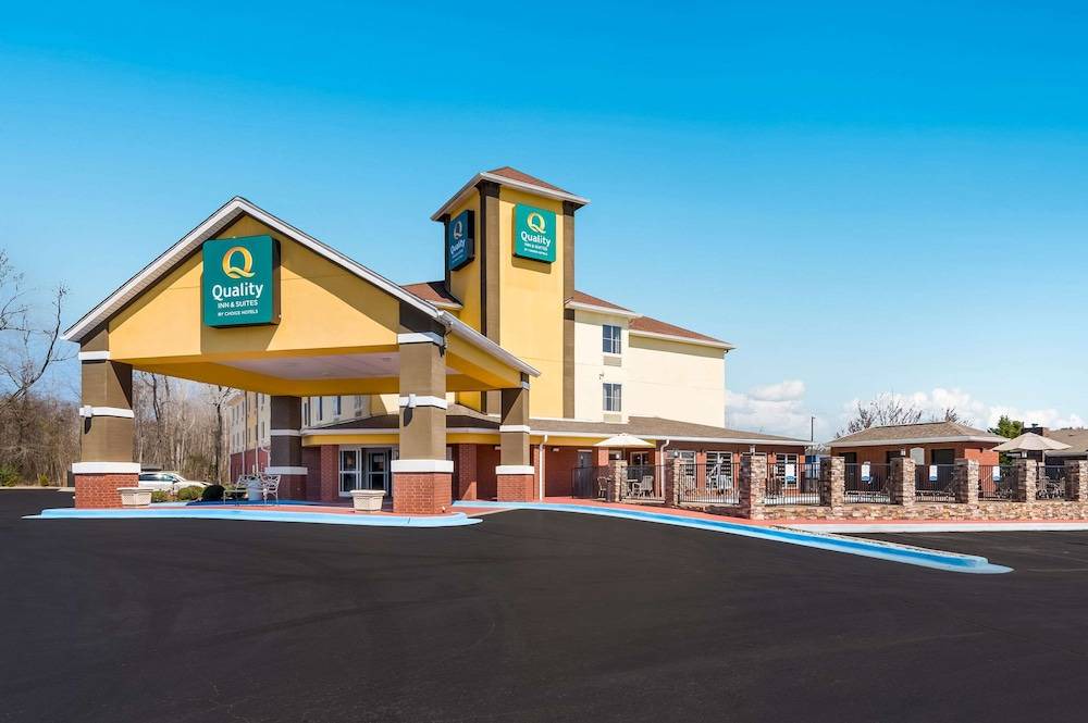 Huntsville Hotel | Quality Inn & Suites Huntsville Research Park Area