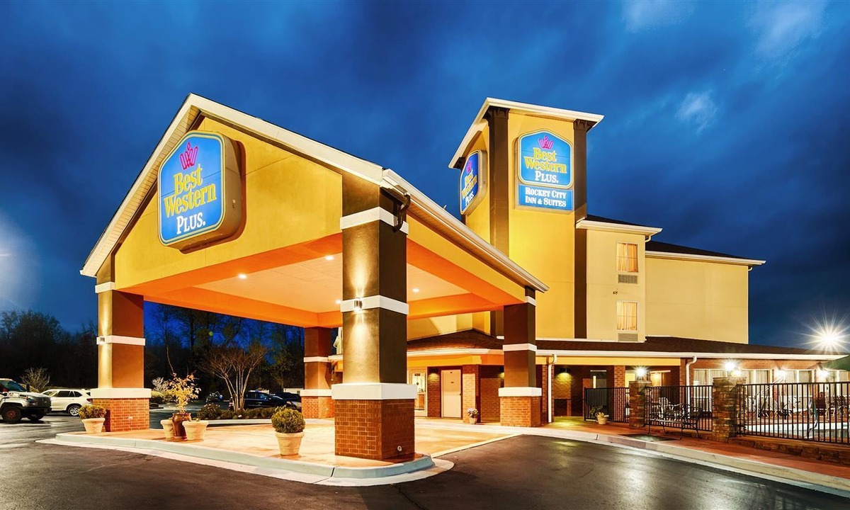 Huntsville Hotel | Quality Inn & Suites Huntsville Research Park Area