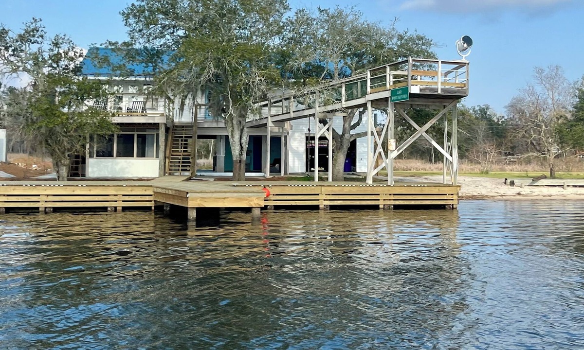Pearlington House | Quiet Waterfront camp15 minutes from Bay St. Louis. EXCELLENT family Reunions!