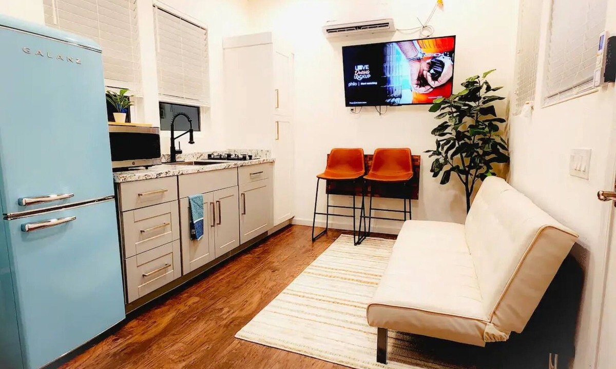 Estrella Cottage | Real Tiny Home 200sqft