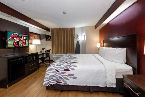Northwest Pensacola Hotel | Red Roof Inn Pensacola Fairgrounds