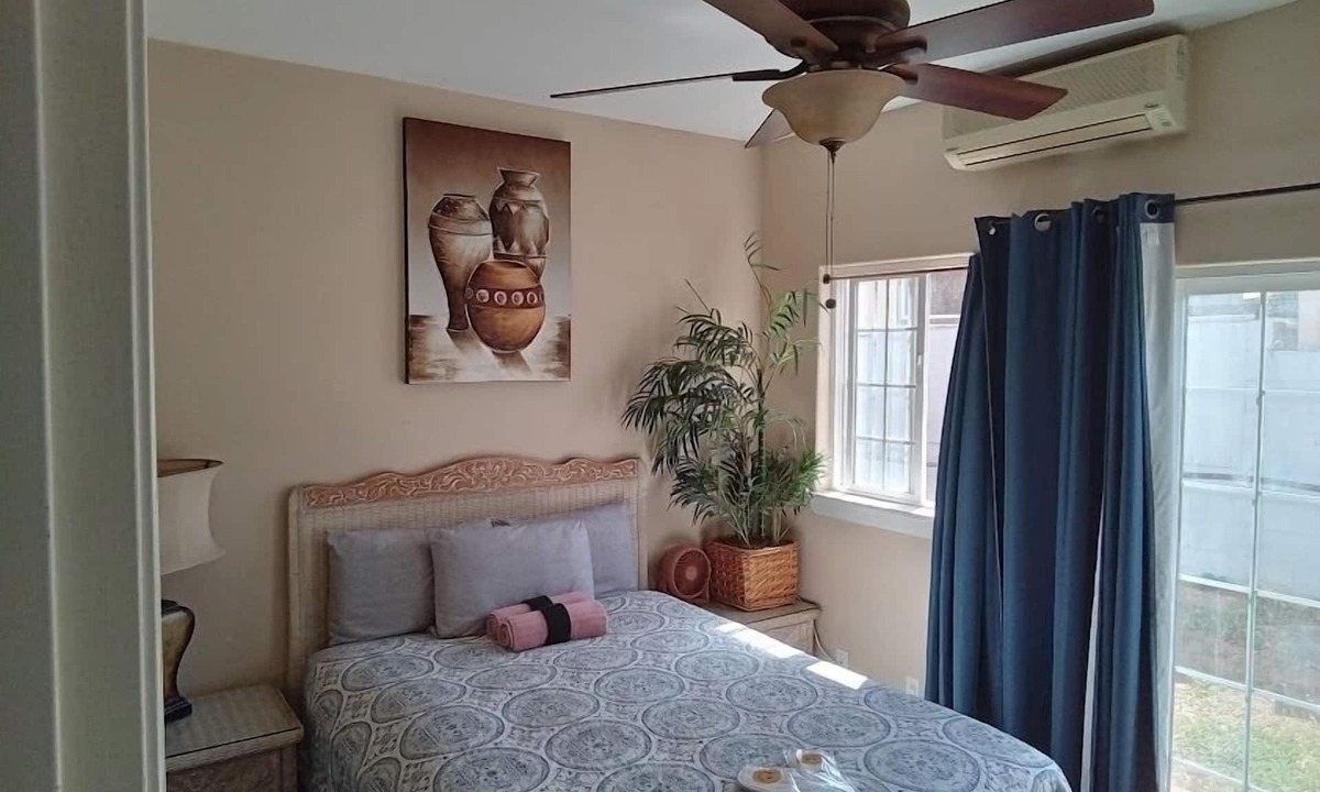 Wailuku Hostel | Robbins Estate