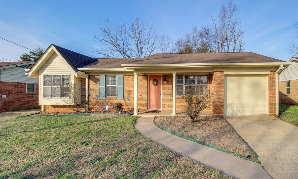 Huntsville House | Rocket City Retreat 4 Mi to Dtwn Huntsville!