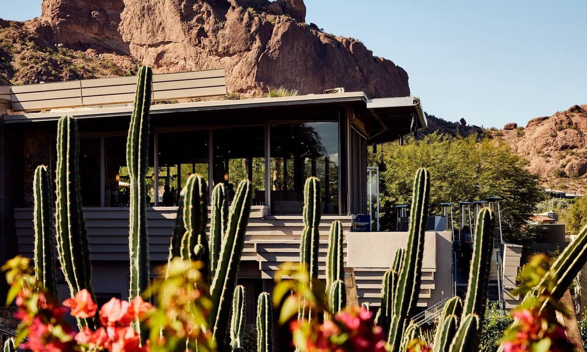 Camel Dale Properties Hotel | Sanctuary Camelback Mountain Resort and Spa