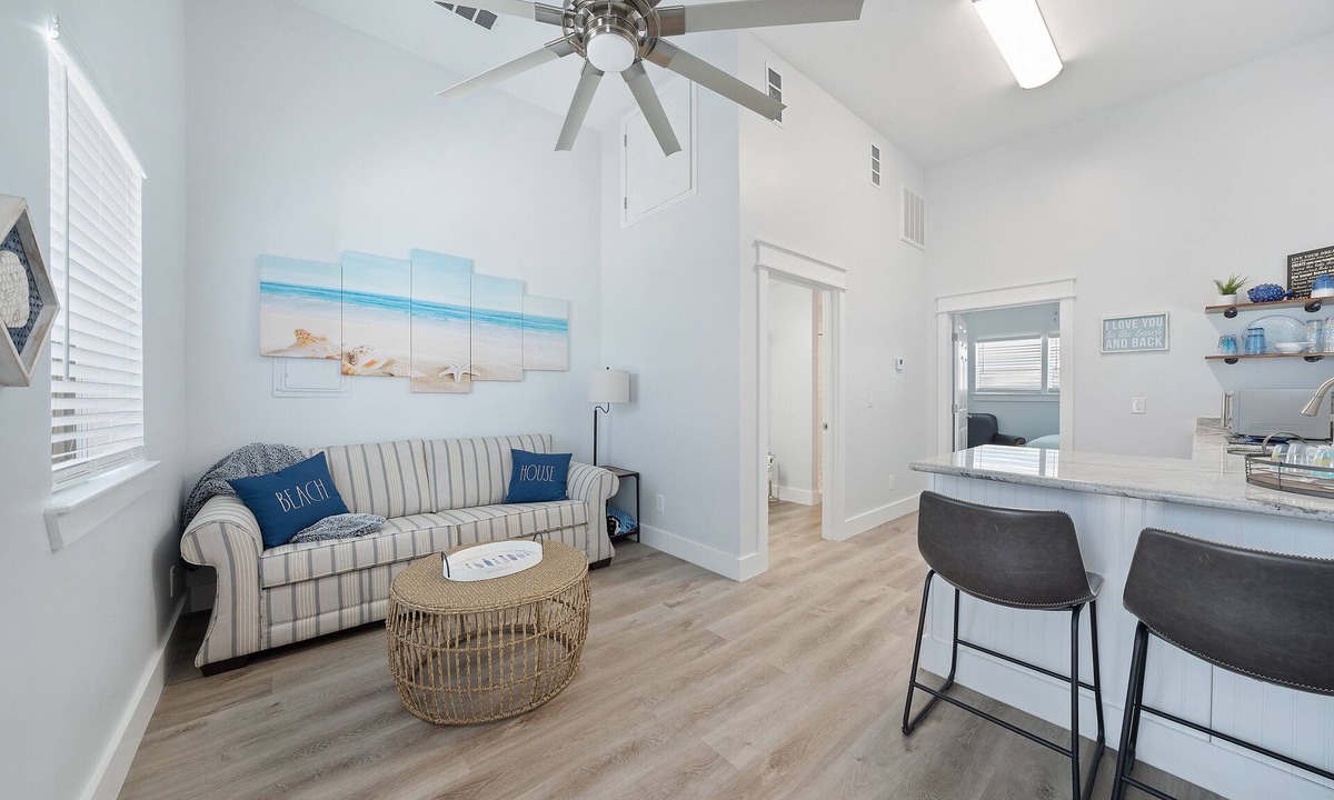 West Panama City Beach Villa | SAND AND OCEAN LOVERS VACATION VILLA "B"