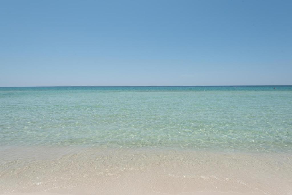 West Panama City Beach House | Sandy Toes Retreat! Beachfront Fun at Splash Resort! Sleeps 6