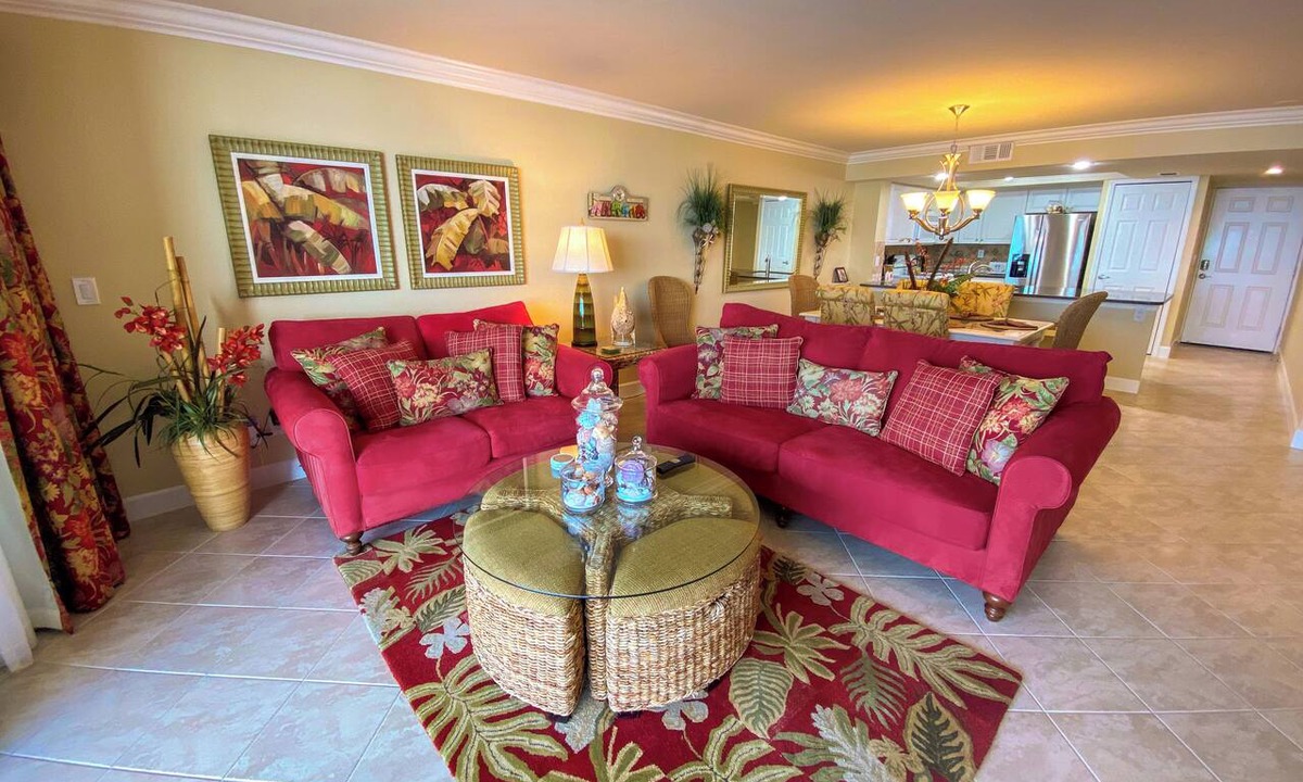 Punta Rassa Condo | Sanibel Harbour Resort Bay View Tower 532: Waterfront condo overlooking the private beach.