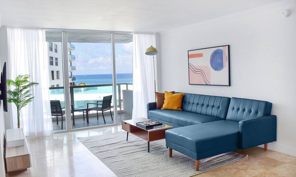 Mid Beach Hotel | Scenic Ocean View Suite Perfect For Family Getaway | w/Balcony