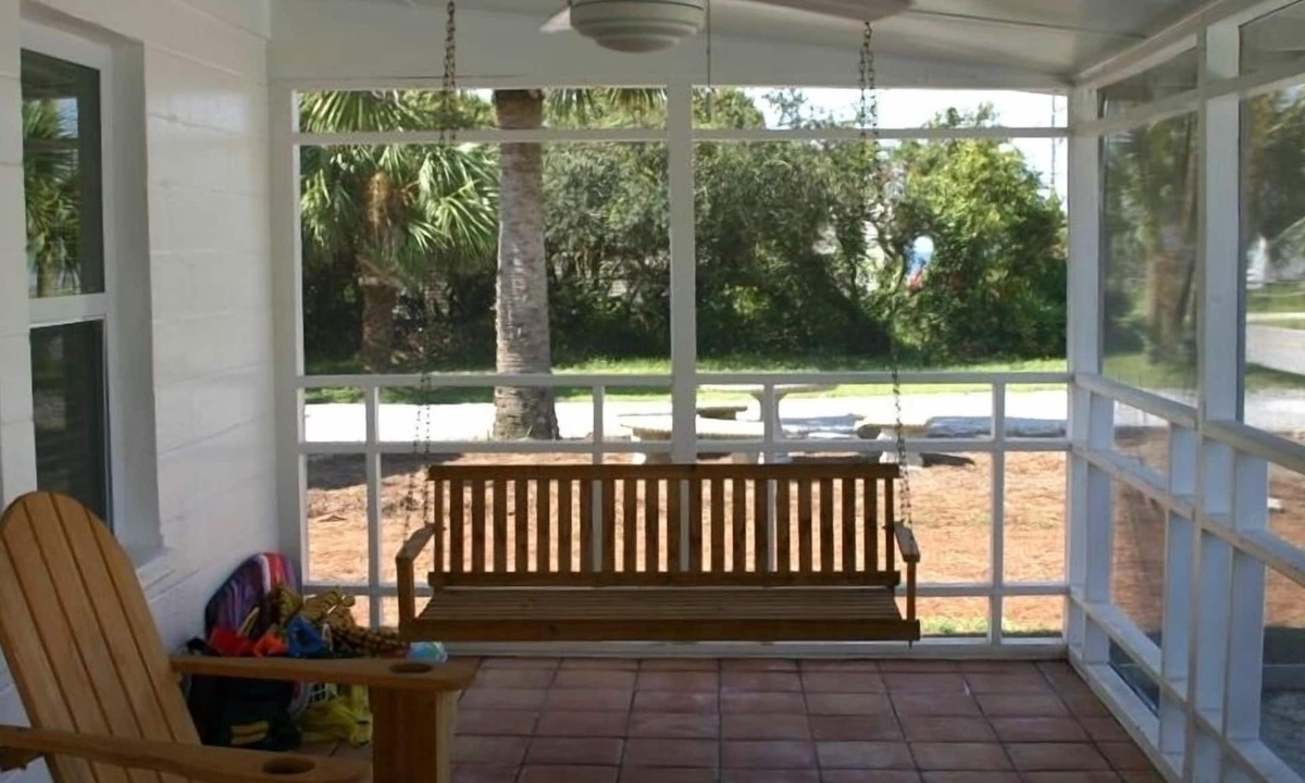 Laguna Beach House | Sea Biscuit Beach Cottage, close to beach