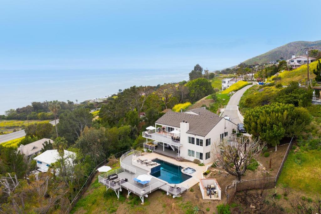 Western Malibu House | Sea Star by AvantStay