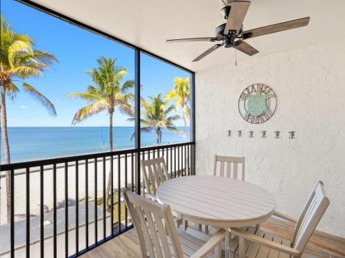 Mid Island Apartment | Seaside 206