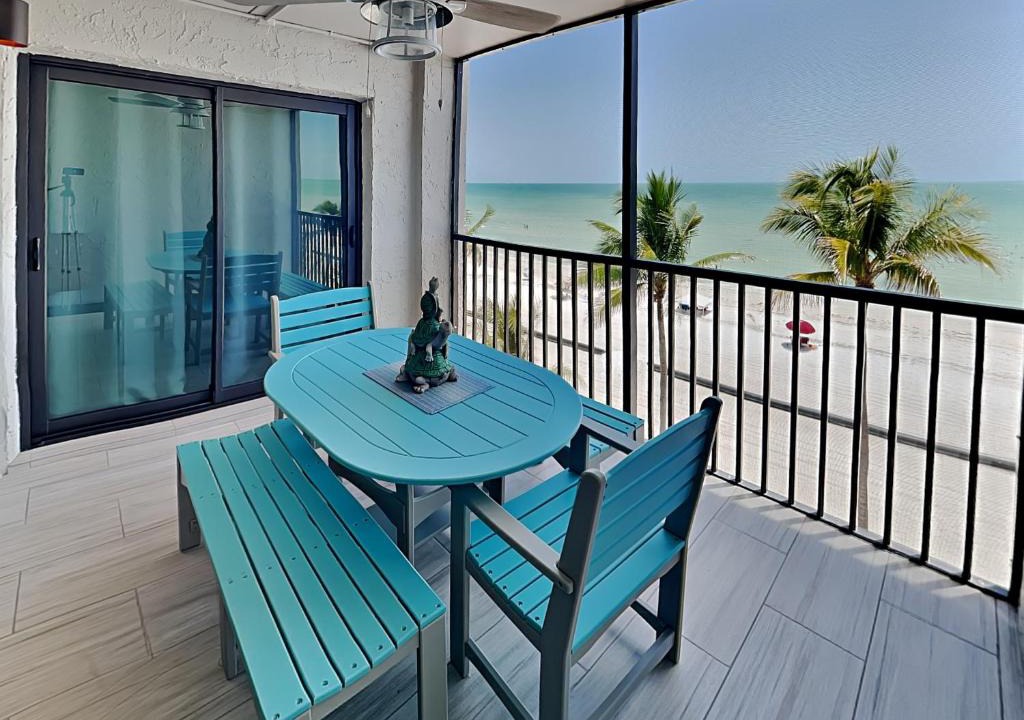 Mid Island Apartment | Seaside 406