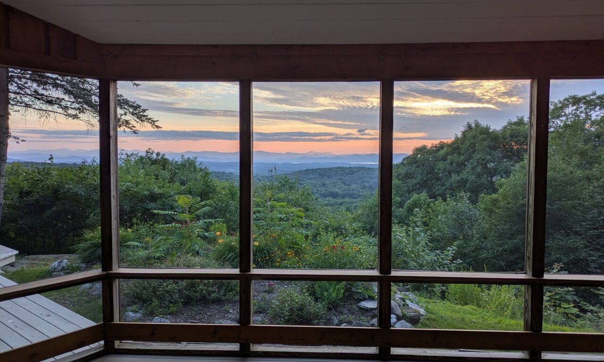 Hinesburg House | Secluded Vermont Escape - Beautiful Mountain and Lake Views - Private Trails