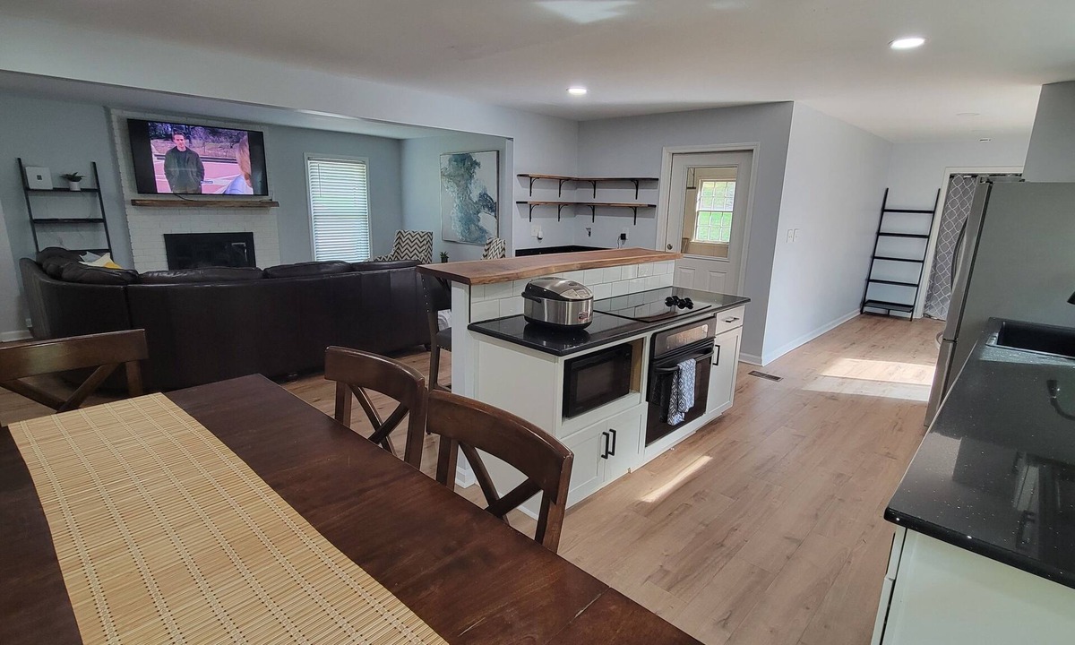 Athens House | Serene 4-bedroom house in vibrant Athens near UGA