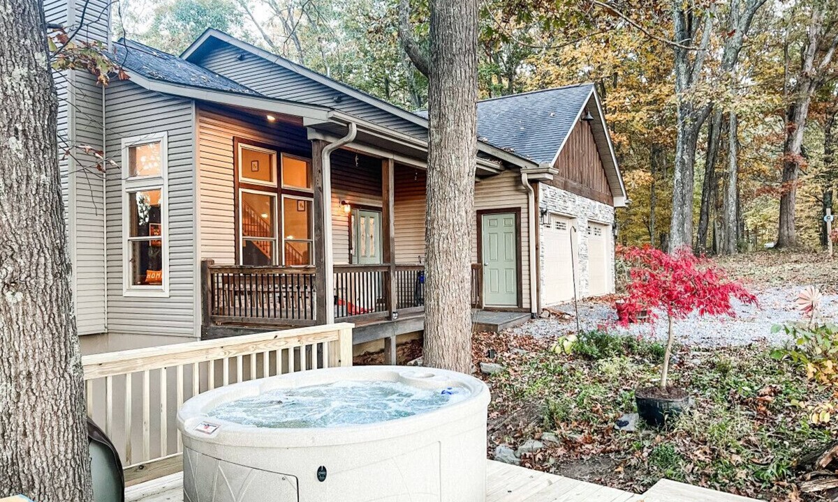 Waynesville House | Silver Linings - Hot Tub, Mountain Views, Close to Town, Pet Friendly