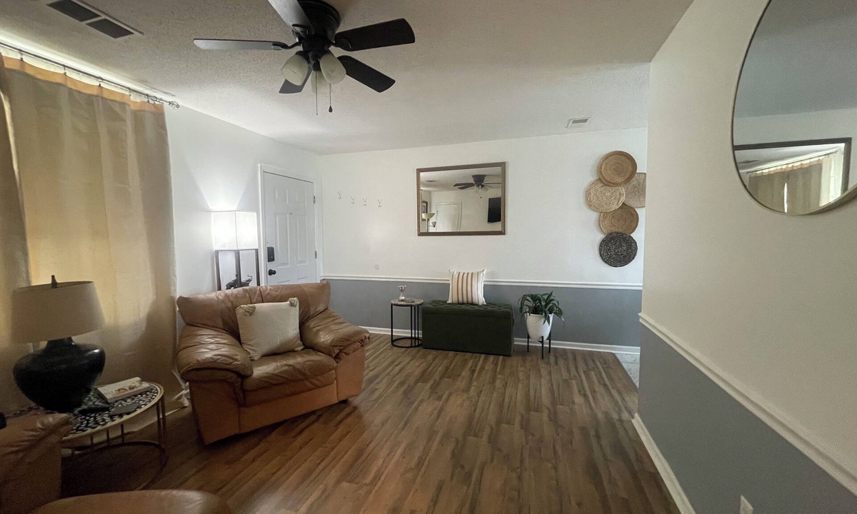Statesboro Apartment | Simply Home-Convenient to major stores, restaurants and 9 minutes to Water Park!