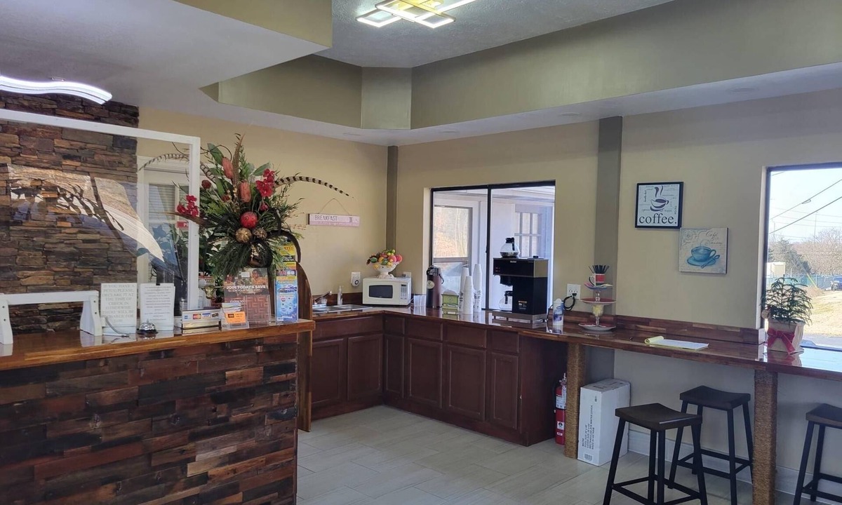 Kodak Hotel | Smokies Motel