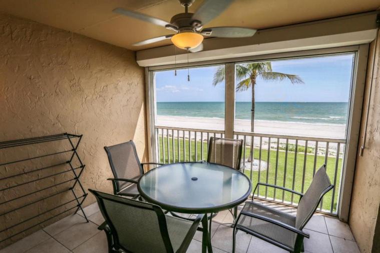 Mid Island Apartment | Smugglers Cove 1B6