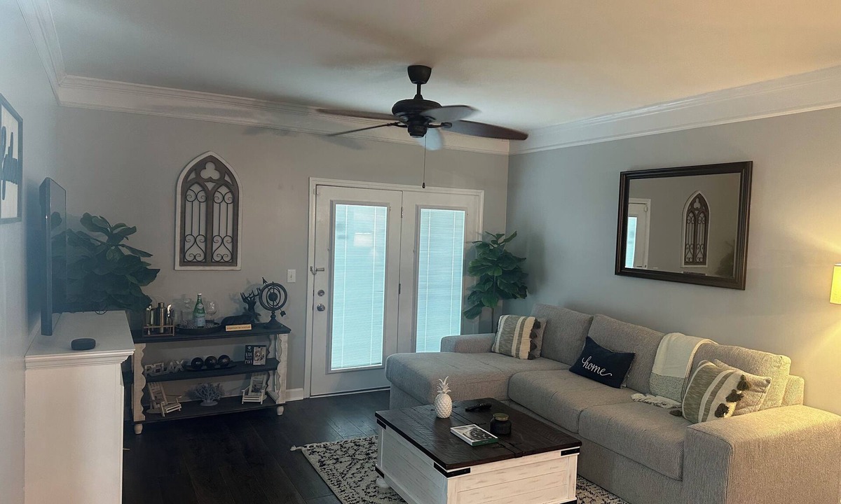 University Place Apartment | Spacious 3-bedroom with modern upgrades, in awesome University City, Charlotte