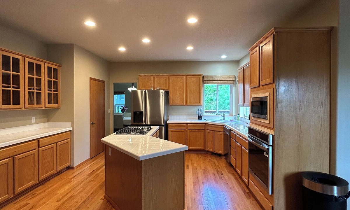 Pleasant Valley House | Spacious 4-bedroom house in charming Gresham with WiFi, AC, kitchen appliances,
