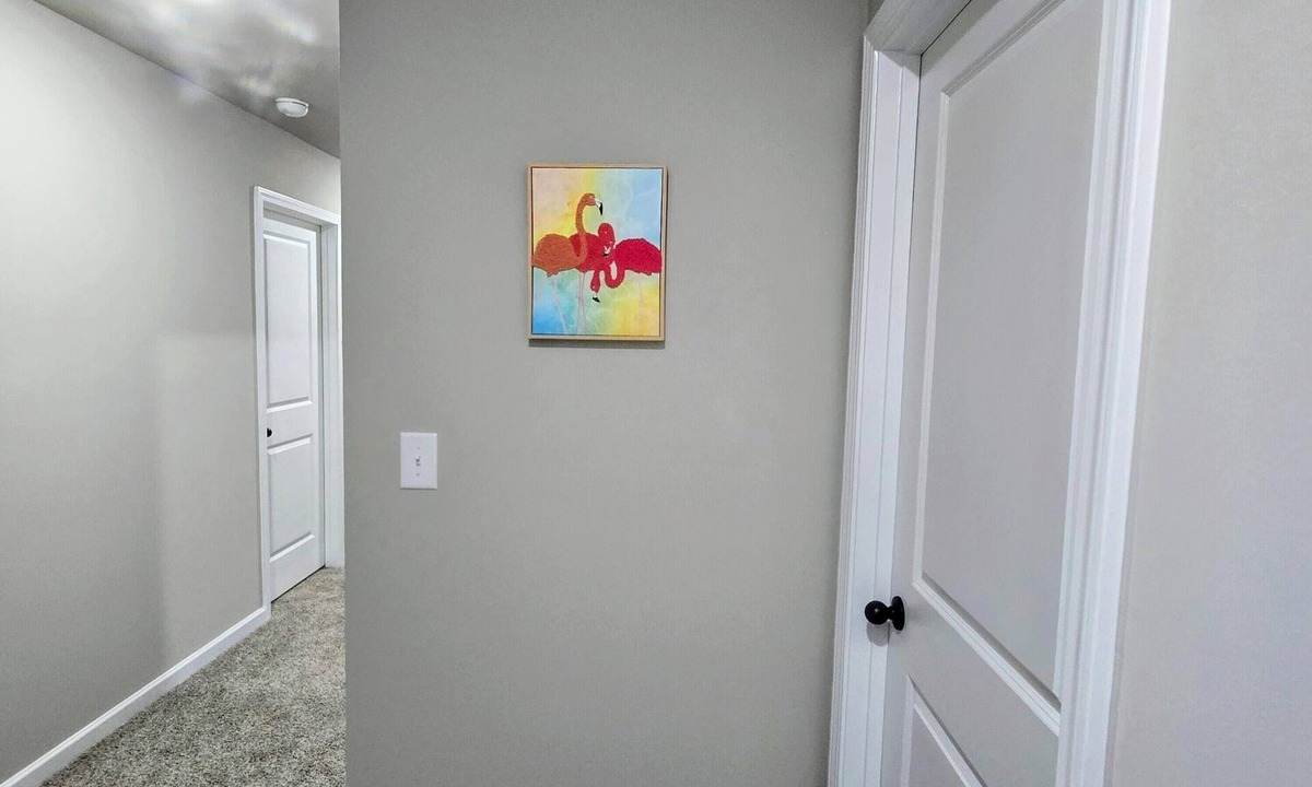 Davis Lake - Eastfield House | Spacious 4-bedroom townhome in Charlotte ;Close to shopping and fun places.