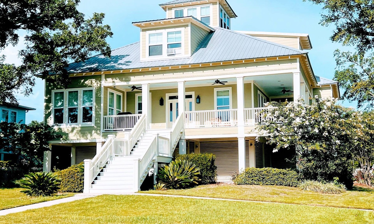 Ocean Springs House | Spacious East Beach Family Retreat