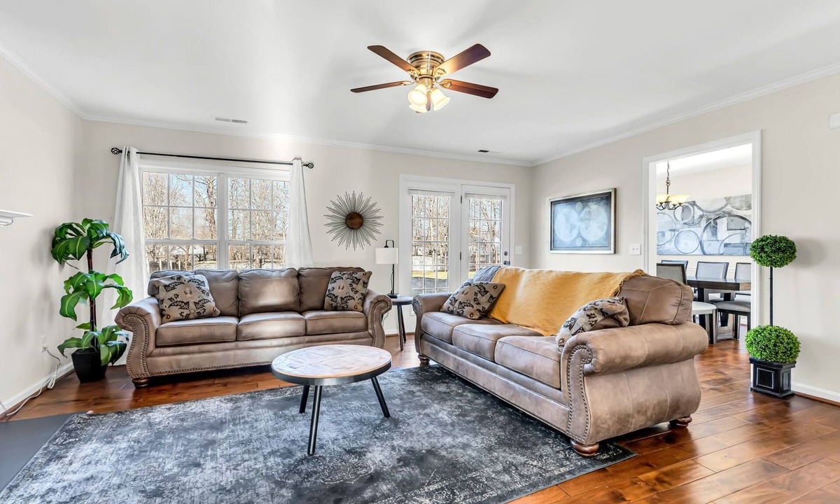 Winston - Salem House | Spacious Home + 6 Beds + Huge Fenced Yard Near Wake Forest University + Hospital