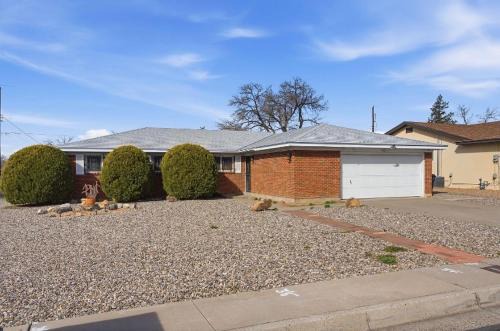 Northeast Heights House | Spacious home in desired NE Location