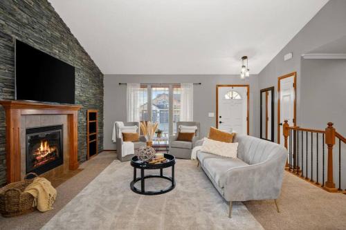 Spokane House | Spacious Rustic House