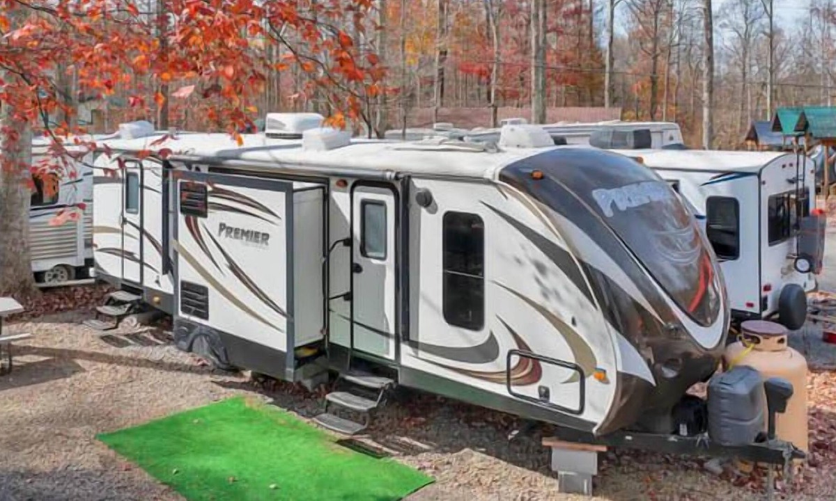 Gatlinburg House | Spacious RV in Gatlinburg near Dollywood