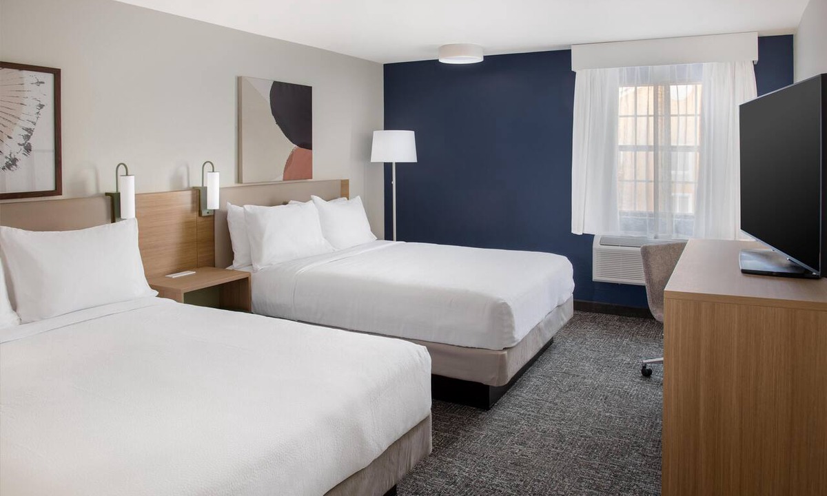 St. Robert Hotel | Spark by Hilton St. Robert Fort Leonard Wood