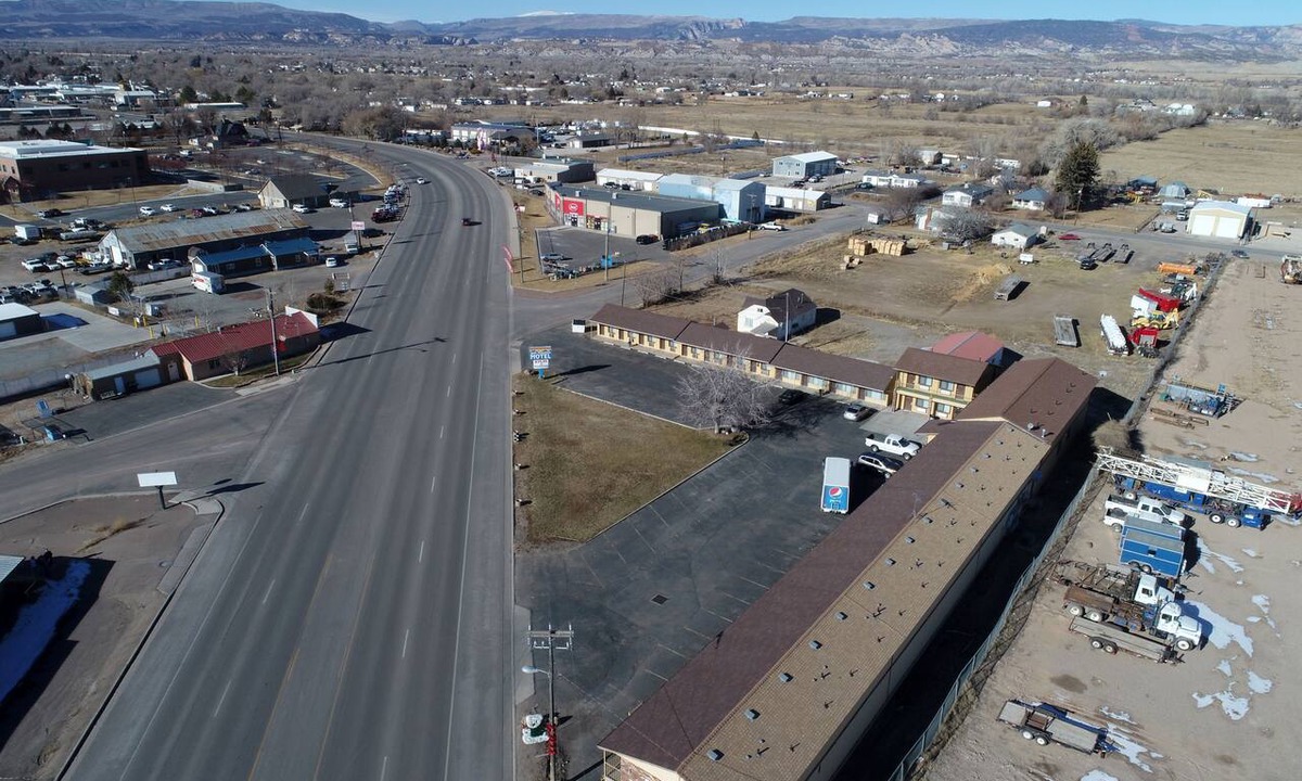 Vernal Hotel | Split Mountain Motel