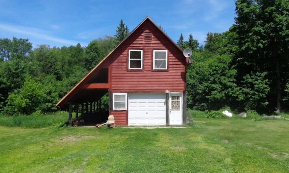 Calais House | Spruce Mountain View House