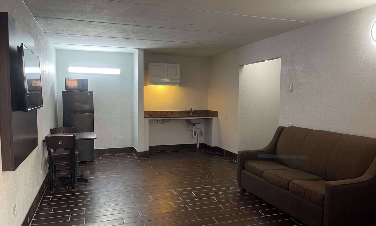 Stockbridge Hotel | Studio 6 Stockbridge, GA – Hwy 138 W