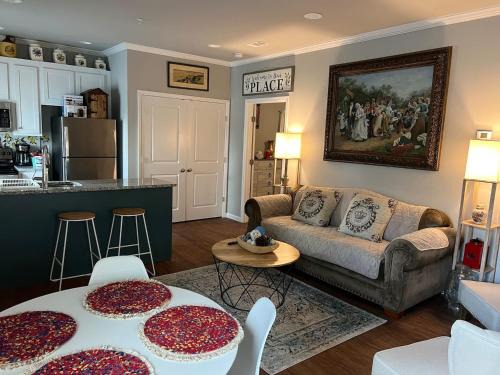 Valdosta Apartment | Stylish 1BR 2 Beds Near VSUSGMC Wild Adveture