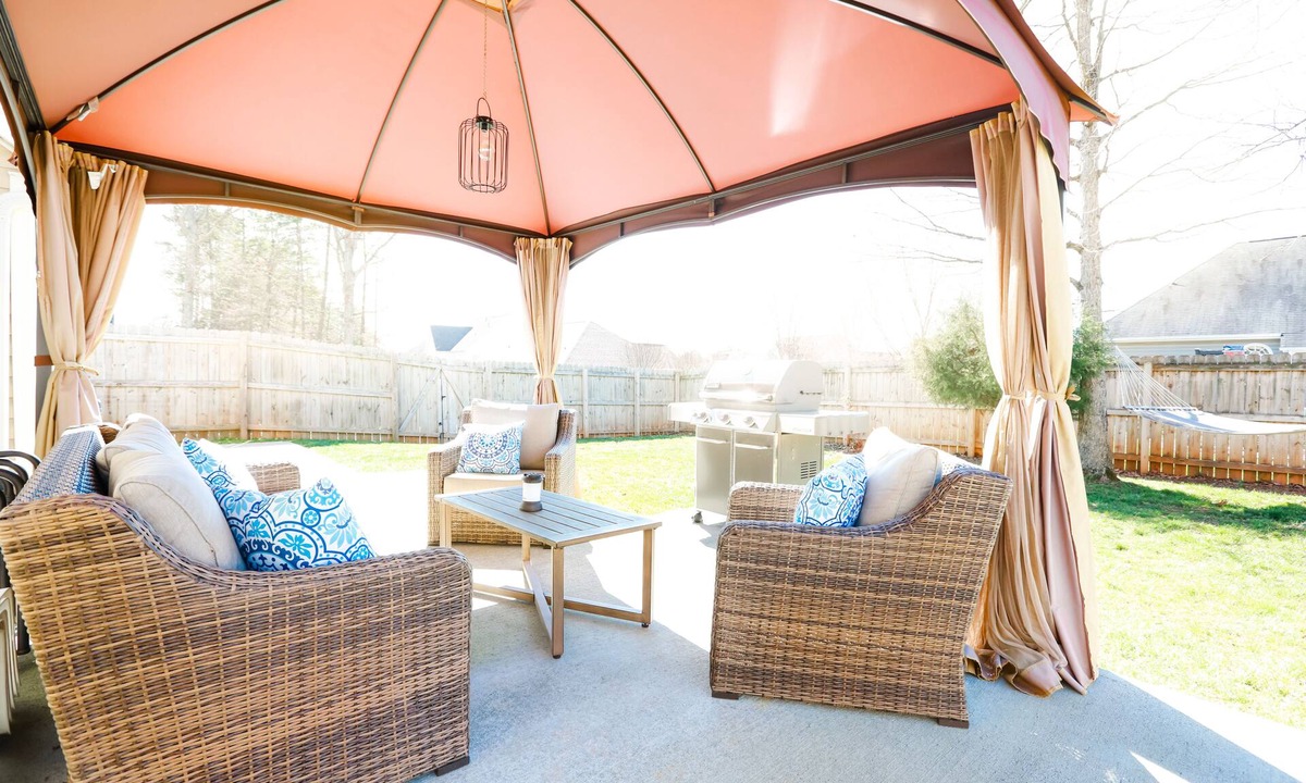 Prosperity Church Road House | Stylish Charlotte Home with 3 King beds and Private backyard