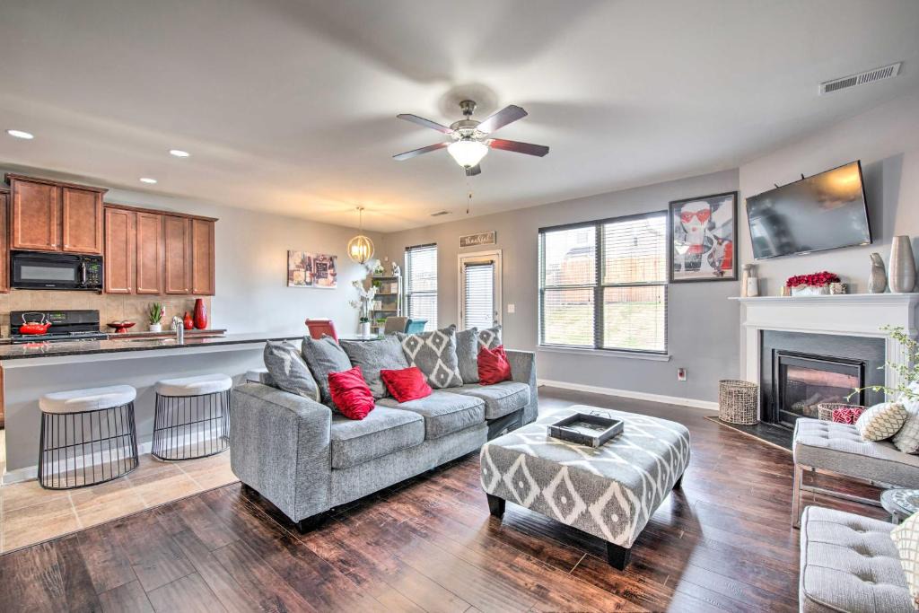 Church Street House | Suburban Atlanta Vacation Home ~ 3 Mi to Airport!
