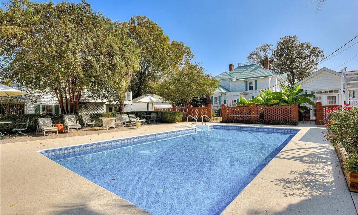 Aiken Apartment | Suite #5 Charming Boutique Suite w/Two Twin Beds