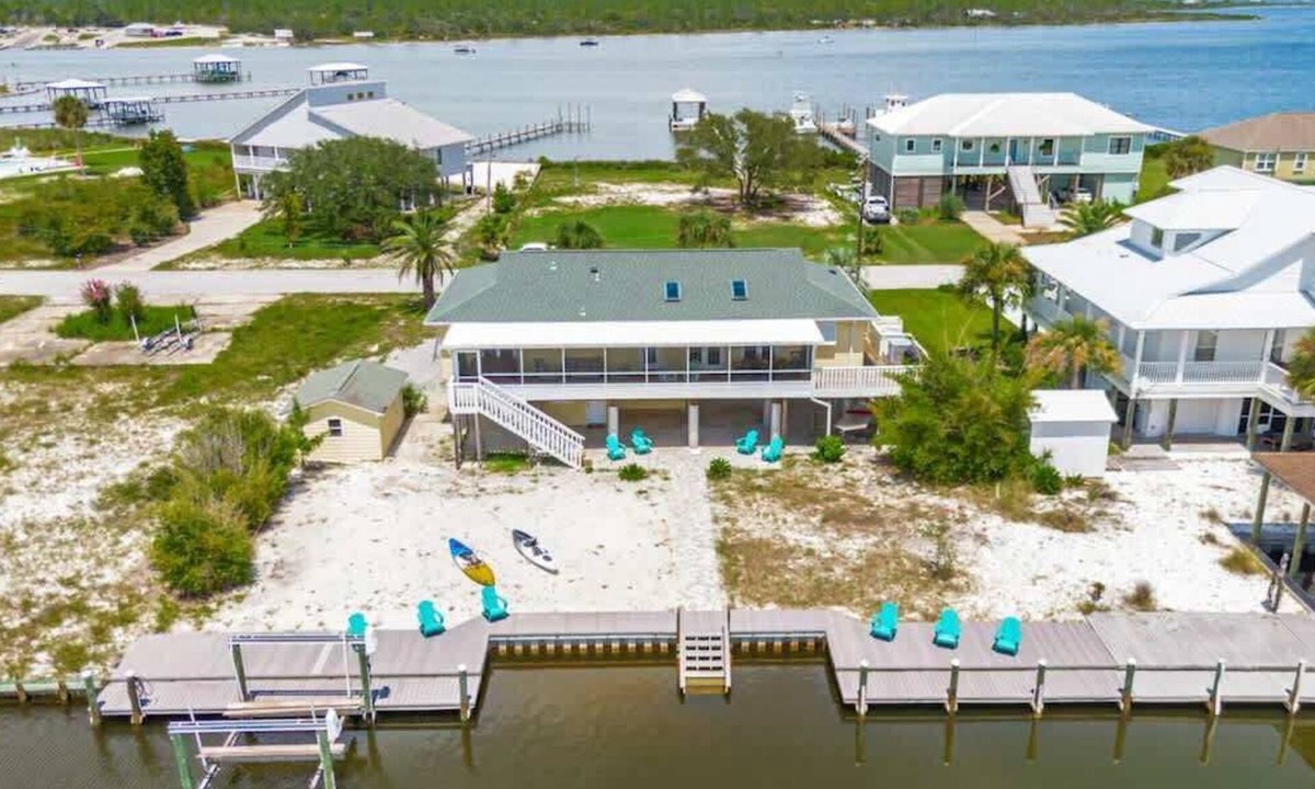 Siguenza Cove House | Sunny Side Up/3 Kayaks + Dock Your Boat!