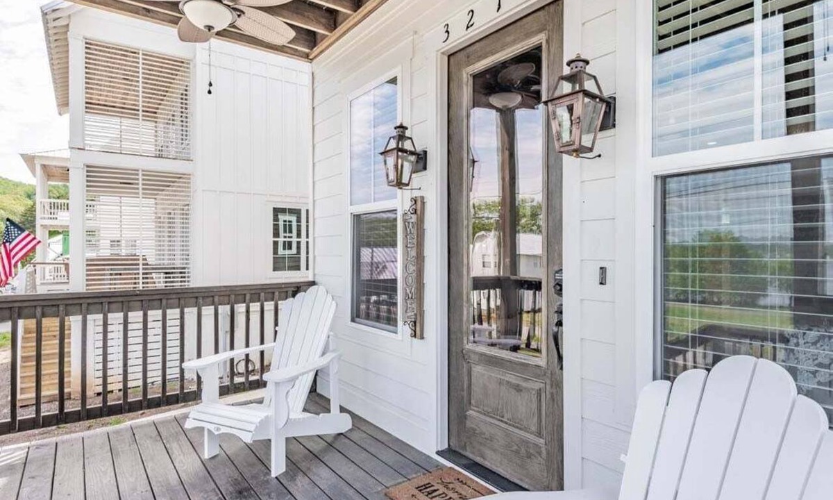 Guntersville House | Sunny Side Up at River Rocks Plantation