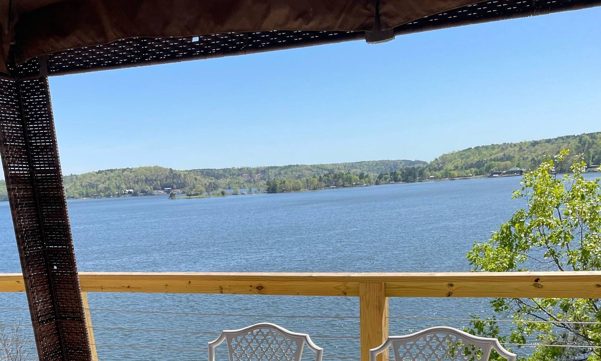 Crane Hill House | Sunrise Manor on Lewis Smith Lake