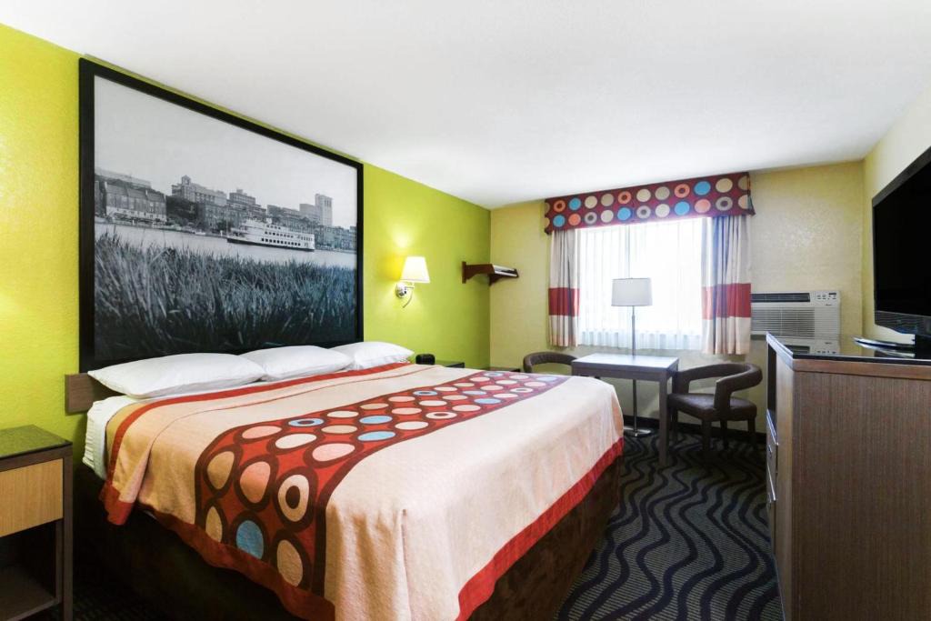 Dock Junction Hotel | Super 8 by Wyndham Brunswick/St Simons Island Area