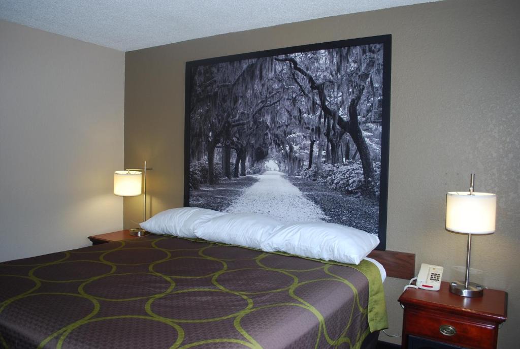 Warner Robins Hotel | Super 8 by Wyndham Warner Robins
